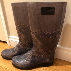 Valentino rain boots in almost new condition!